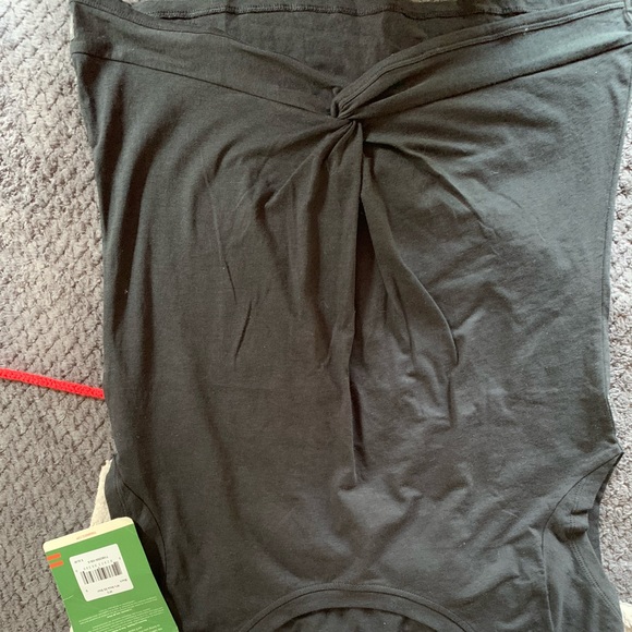 toad&Co A cute black shirt - Picture 2 of 4